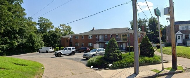 Golf View Apartments - Golf View Apartments
