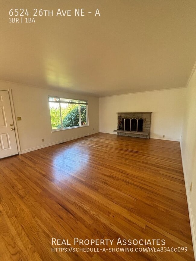 6524 26th Ave NE Unit A