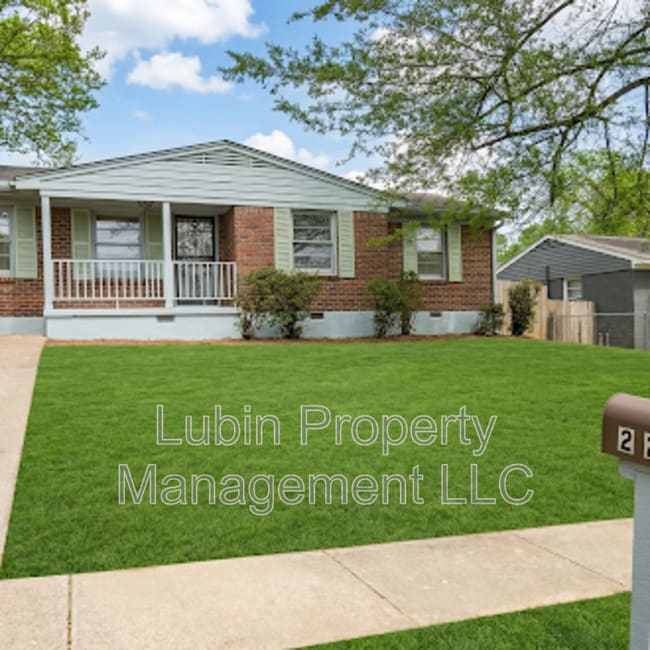 Building Photo - 2202 Cassie Ave