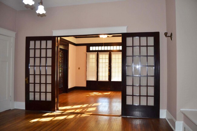 Photo - 2217 Belmont Blvd Unidad 1A