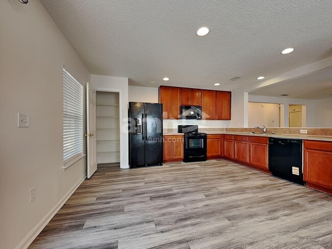 Photo - 76163 Long Pond Loop