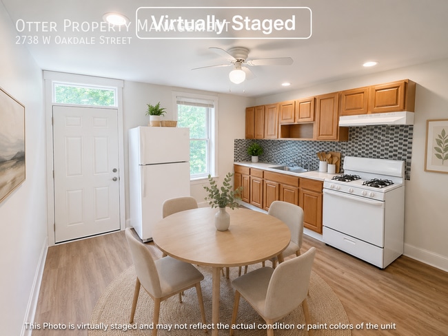 Photo - 2738 W Oakdale St