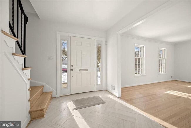 Photo - 7507 Elmore Ln