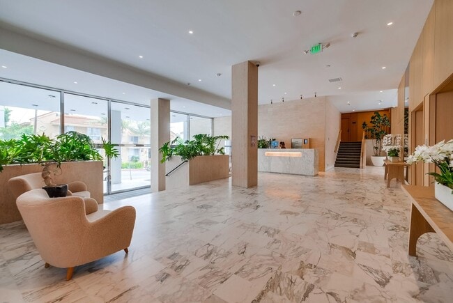 Photo - 999 N Doheny Dr Unidad 305