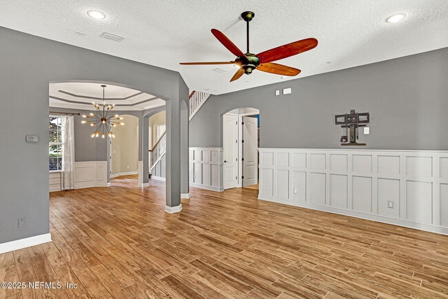 Photo - 1637 Fenton Ave