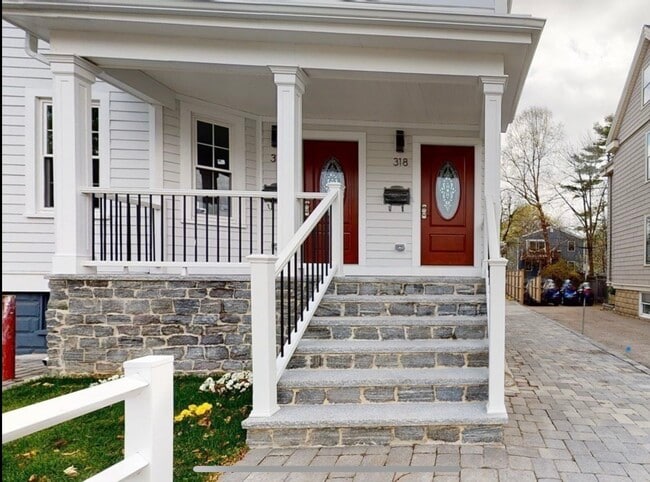 Building Photo - 318 Concord Ave