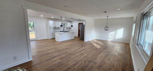 Photo - 3401 Windridge Dr