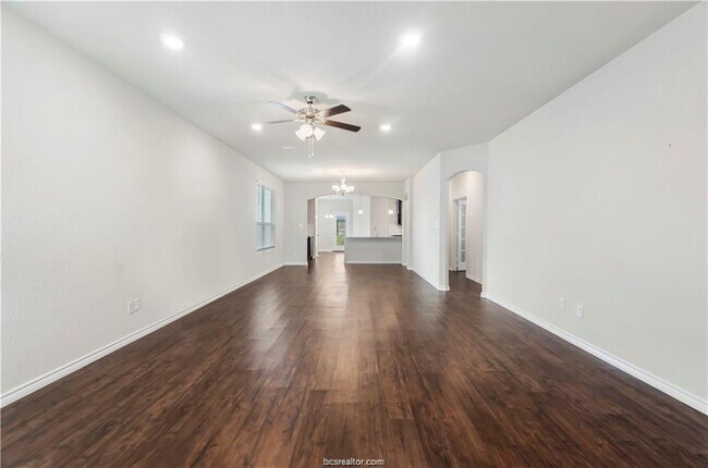 Photo - 953 Toledo Bend Dr