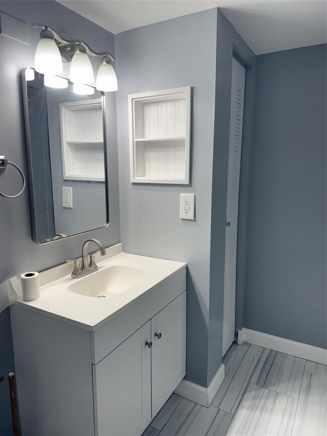 Photo - 7630 Westwood Dr Unit 316