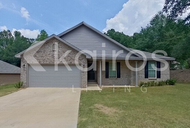 Building Photo - 112 Live Oak Dr