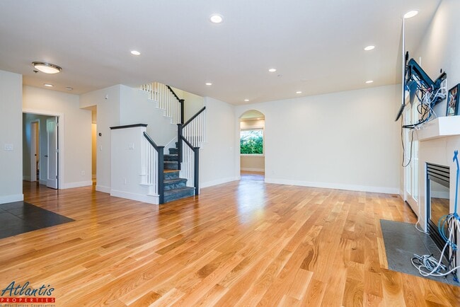 Photo - Gorgeous Mountain View Home Near Downtown