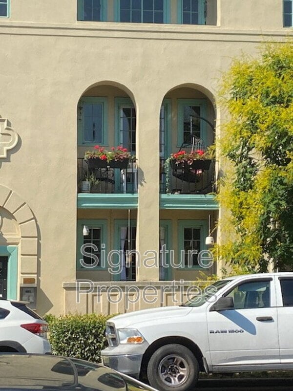 Photo - 501 N Arthur Ashe Blvd Unit #10
