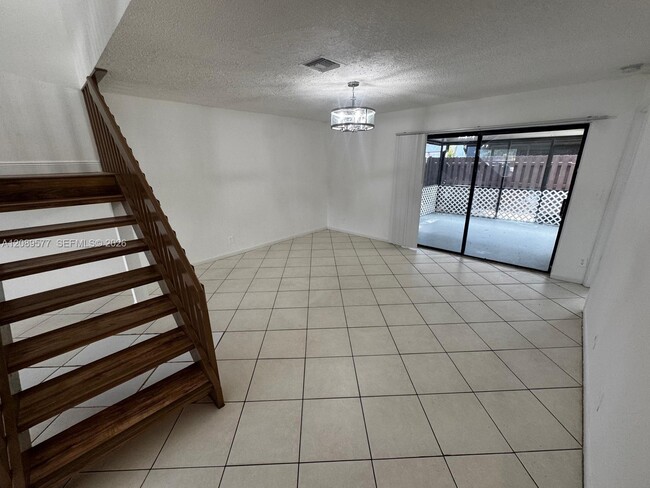 Photo - 16413 Grape Way Unit 16413