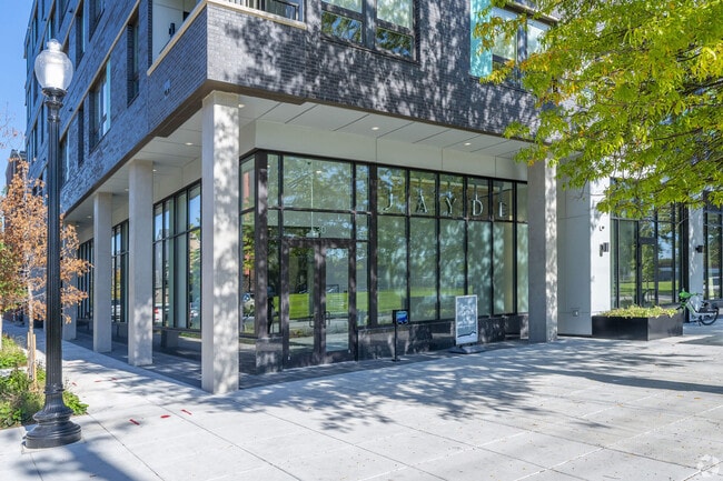 Photo - Jayde Parkside