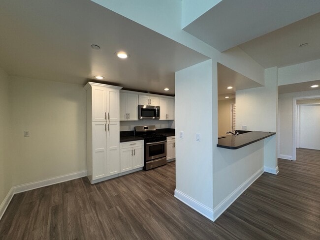 Photo - 14934 Burbank Blvd Unidad 202