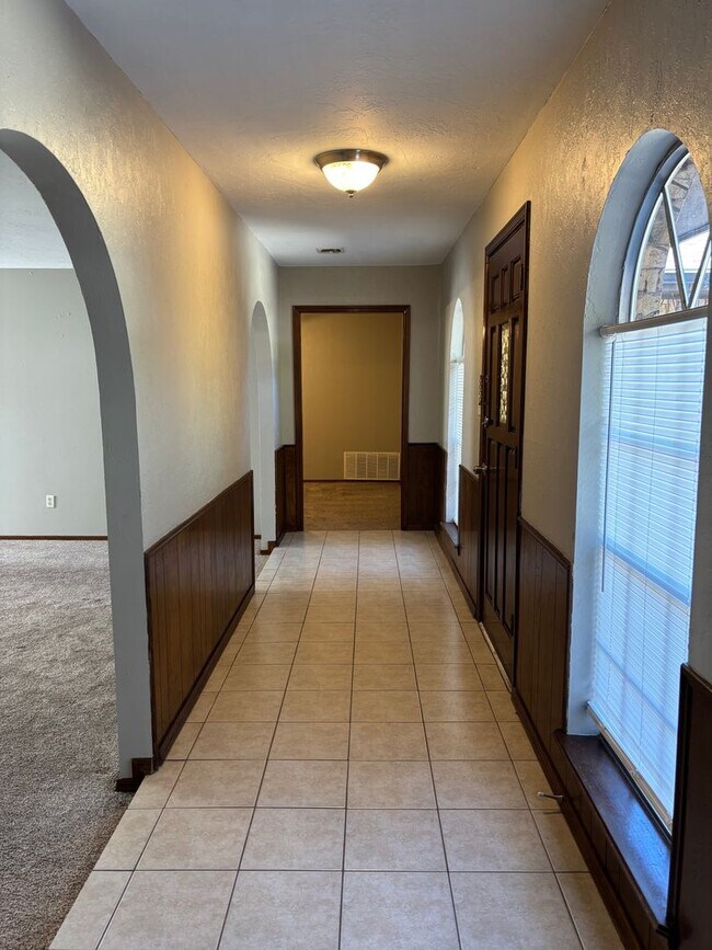 Photo - 7816 NW Baldwin Ave