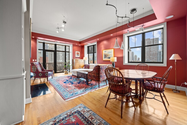 Photo - 30 W Erie St Unit 1002