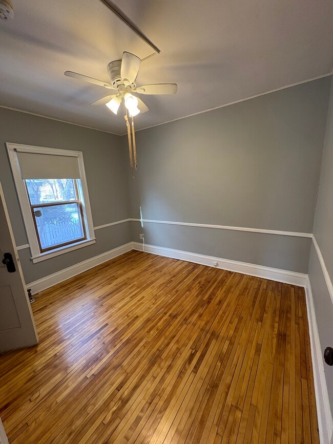 Photo - 509 W 22nd St Unidad Main Floor