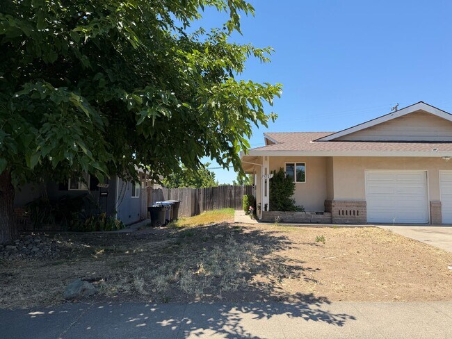 Photo - 5725 Woodleigh Dr