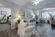 2B, 2BA - 1,256SF