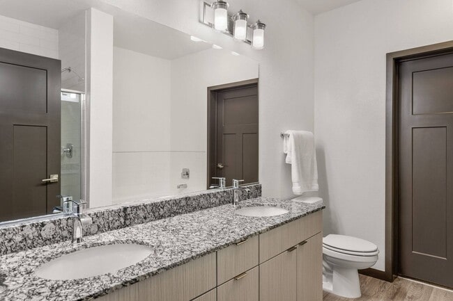 Photo - Covell on the Promenade