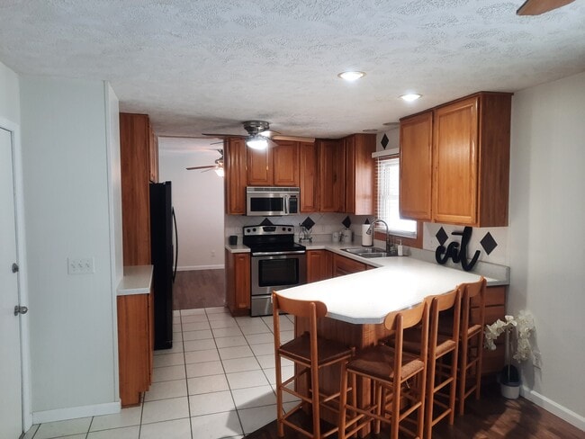 Photo - 144 Brentwood Dr