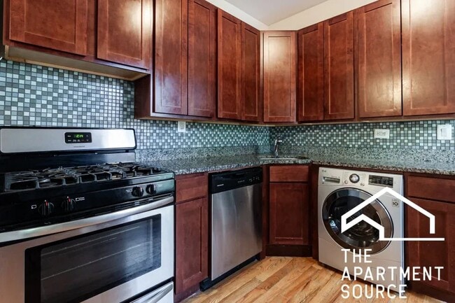 Photo - 3519 N Racine Ave Unit 3519 North Racine Avenue
