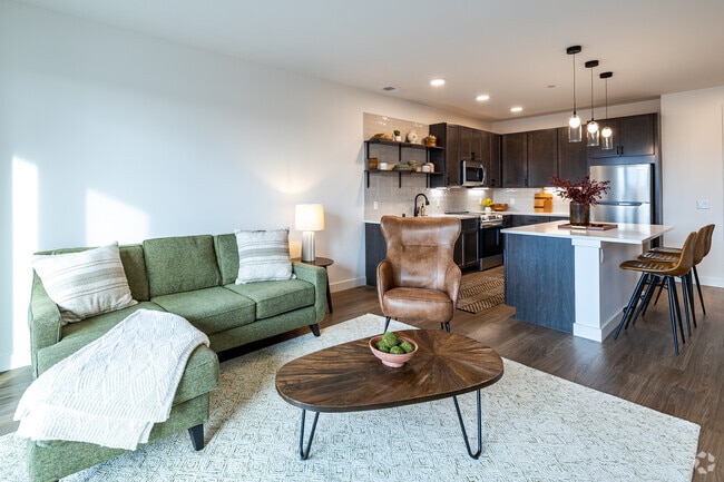 1BR, 1BA - 825SF -