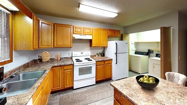 Photo - Pheasant View Apartments