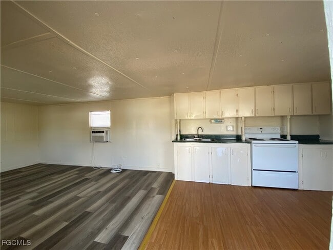 Photo - 7814 Breeze Dr