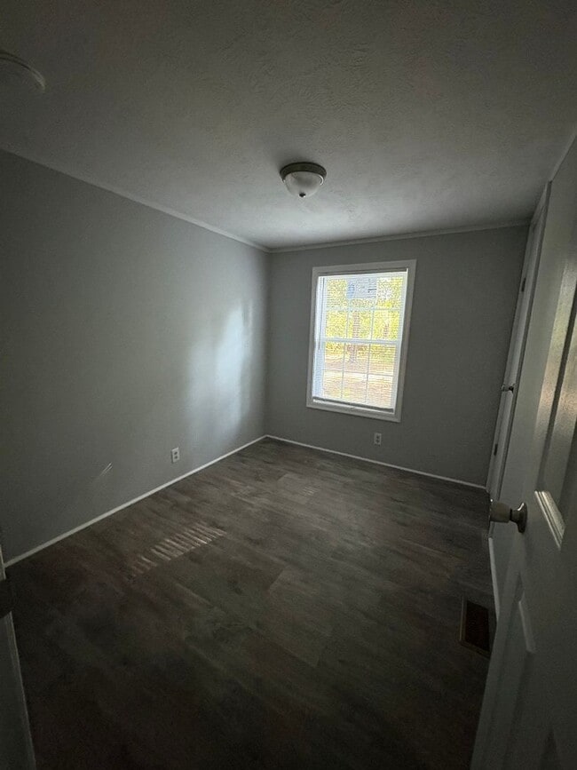 Photo - 5281 Crestline Rd