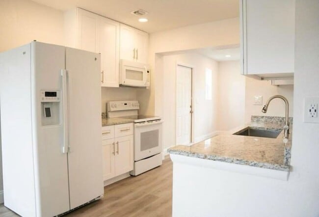 Photo - 2317 NW 15th Ct