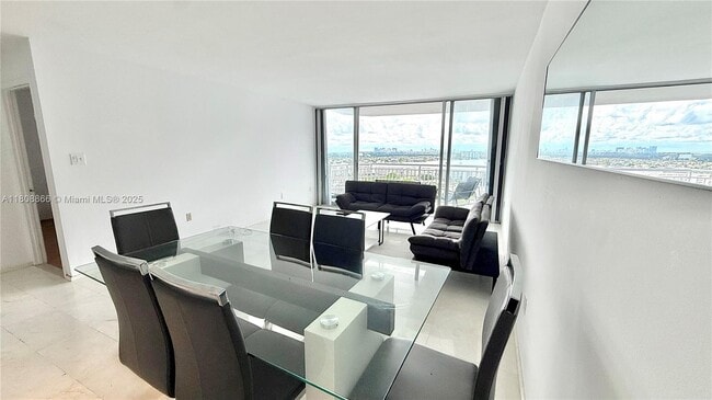 Photo - 18071 Biscayne Blvd Unidad 1803