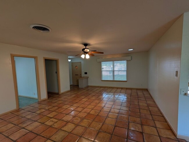 Photo - 2110 N 12th St