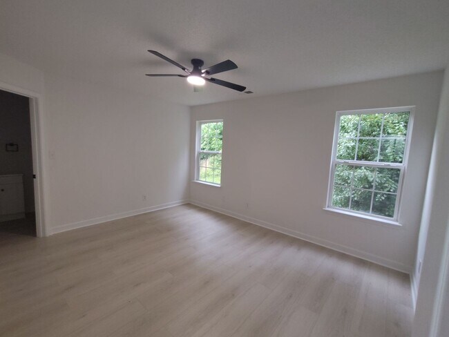 Photo - Beautiful cul-de-sac home - Lots of Upgrades