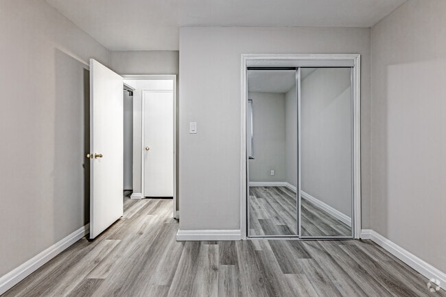 1 chambre, 1 salle de bain - 650 pi² - Chambre