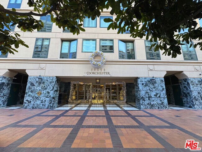 Photo - 10520 Wilshire Blvd Unidad 801