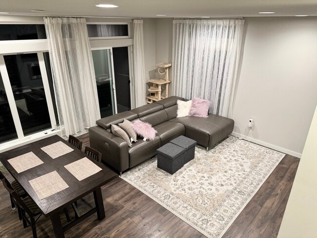 Living room - 1590 139th Ln NE