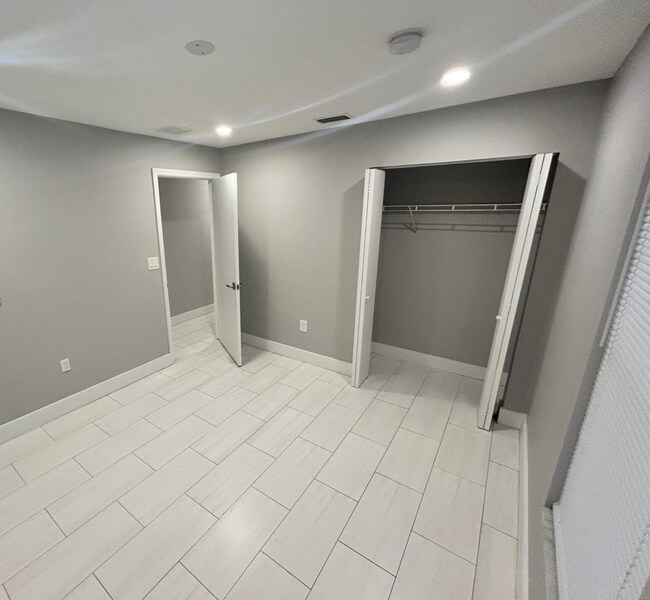 Photo - 1724 NW 1st Pl