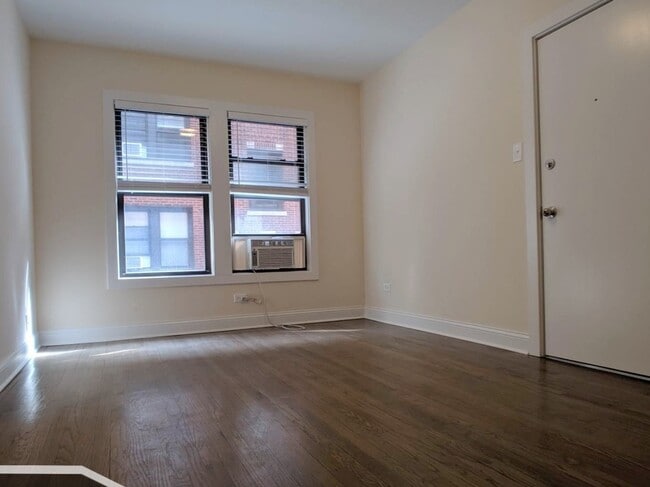 Photo - 2643 N Spaulding Ave Unit 1E