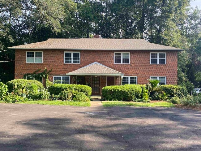 Building Photo - 202 E Bradford Rd Rental