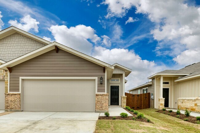 GORGEOUS 3 BEDROOM DUPLEX LOCATED IN MIDLO... - GORGEOUS 3 BEDROOM DUPLEX LOCATED IN MIDLO... House