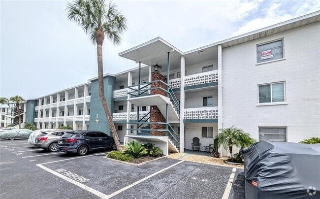 Building Photo - 1841 Sunny Dr Unit E37 Rental