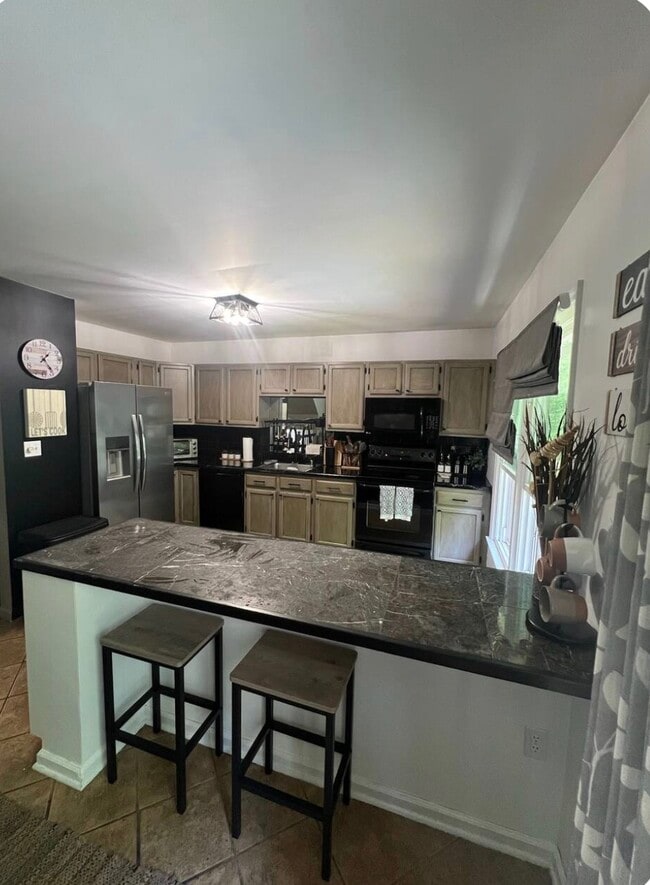 Photo - 205 Rolling Hill Ct