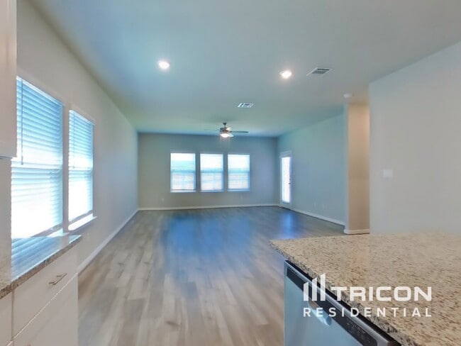 Photo - 13551 Paxton Blvd