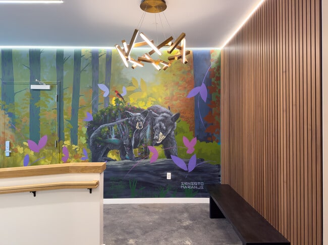 The Oxford Lynn - Resident Lobby - The Oxford Lynn