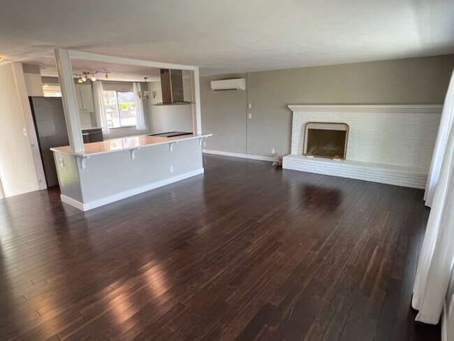 Photo - 1314 Red Apple Rd Unit 1314 Red Apple Rd #A