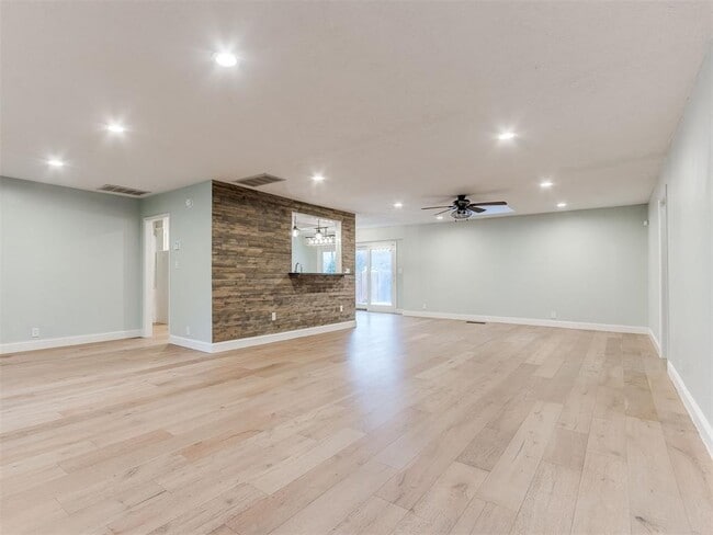 Photo - 1428 Cinderella Ave