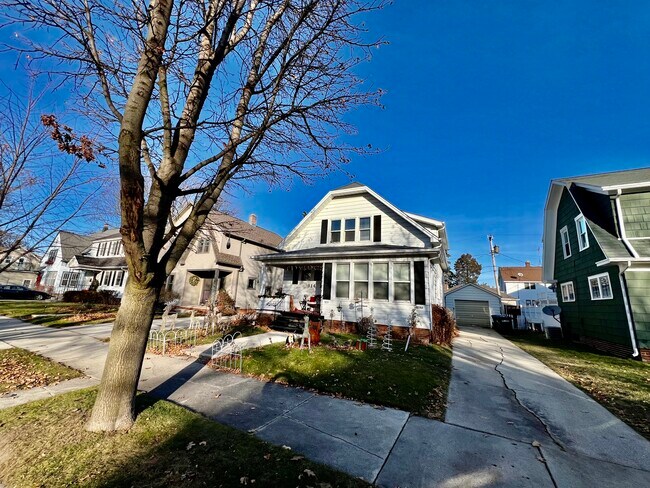 Photo - 914 Bell Ave Unit 914A