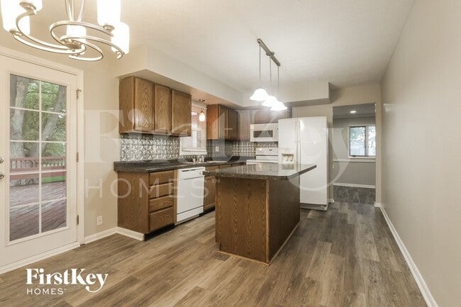 Photo - 302 Corottoman Ct